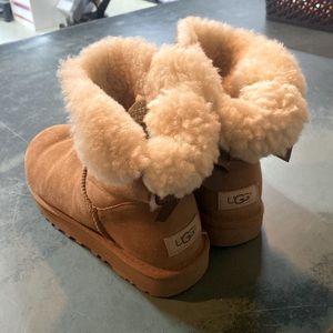 UGG Boots Size:US8 Like new condition!!